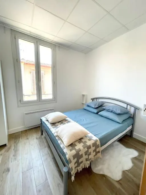 Ravissant Appartement A 50M Port + Parking La Ciotat