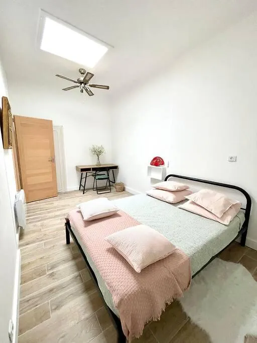 Ravissant Appartement A 50M Port + Parking La Ciotat France