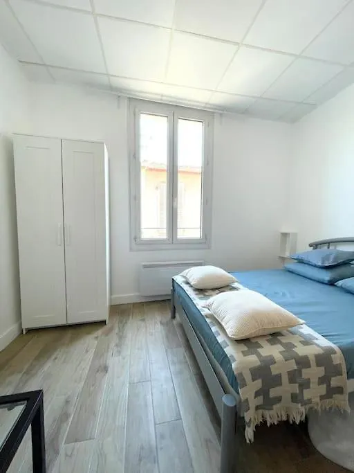 Ravissant Appartement A 50M Port + Parking La Ciotat France