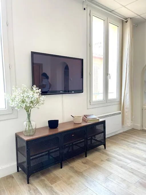 Ravissant Appartement A 50M Port + Parking Λα Σιοτά Διαμέρισμα