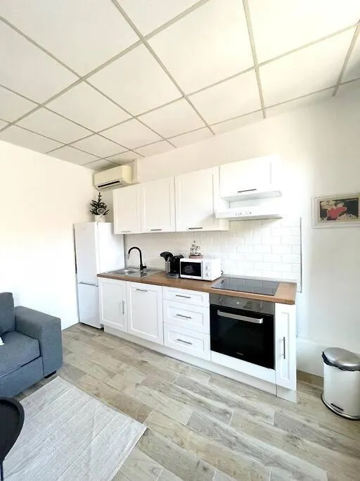 Διαμέρισμα Ravissant Appartement A 50M Port + Parking Λα Σιοτά Γαλλία